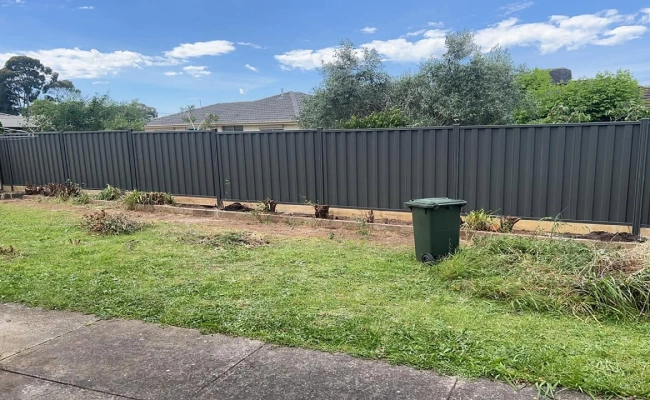 Fencing Contractors in Epping