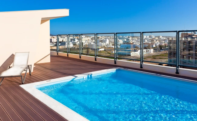 Modern Pool Fencing in Bundoora
